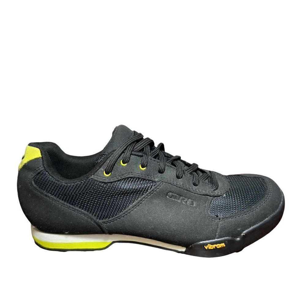 Women’s Giro cycling shoes size 8.5 Black